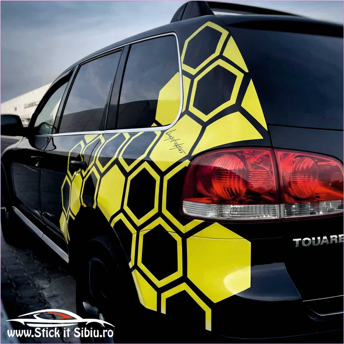 Stickere Far - Stickere Parasolare - stickere auto - Parasolare auto - Camuflaje auto - Stickere Parbriz- stickere vanatoare -pescuit - off road - firme - grafica publicitara - camuflaje - brelocuri - stickere printate - auto - moto- Bannere- design Logo- Carti de vizita- odorizante personalizate - Bannere publicitare premium -