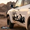 Sticker Auto Off-Road Peisaj Complet – Busolă, Munți & Cerb | Printat & Laminat - Stickere Auto Sticker Sticker Auto Off-Road Peisaj Complet – imagine 2 - StickIt